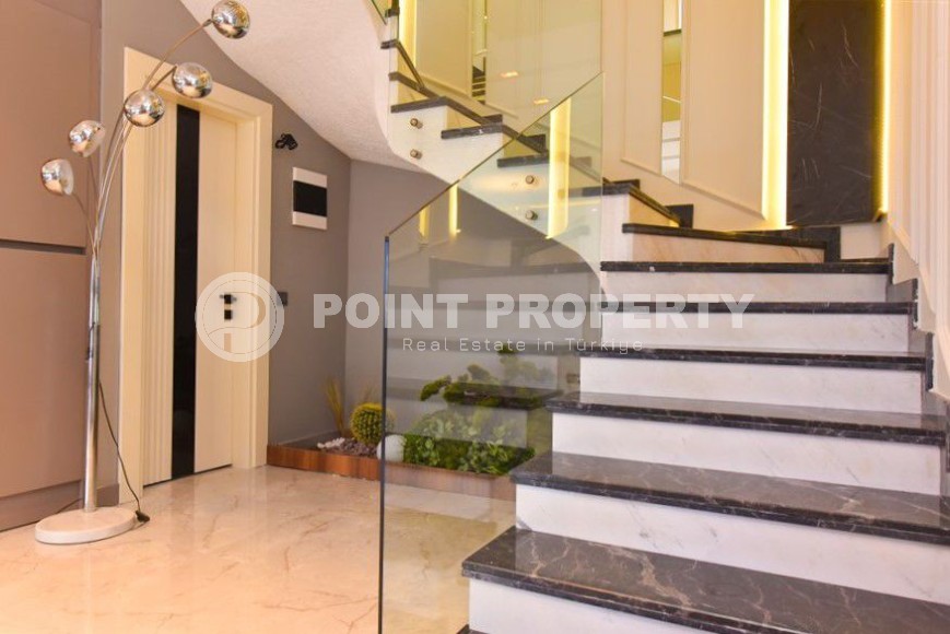 Роскошная новая вилла-триплекс с дизайнерским ремонтом, оснащенная по последнему слову техники-id-5604-фото-16