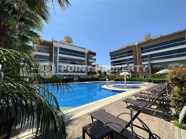 Двухуровневая квартира 2+1 с собственным садом, в 750 метрах от моря, в популярном районе Аланьи - Оба-id-5606-фото-18