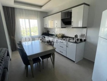 Дуплекс на 5-м этаже с мансардой, в жилом комплексе 2021 года постройки, в центре района Махмутлар-id-5608-фото-2