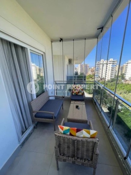 Дуплекс на 5-м этаже с мансардой, в жилом комплексе 2021 года постройки, в центре района Махмутлар-id-5608-фото-8