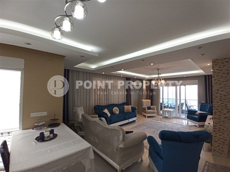 Panoramic two-level apartment on the first line from the sea in a prestigious area of Alanya - Kestel-id-5617-photo-5