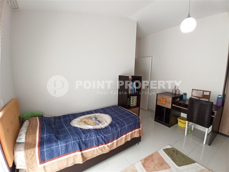 Panoramic two-level apartment on the first line from the sea in a prestigious area of Alanya - Kestel-id-5617-photo-8