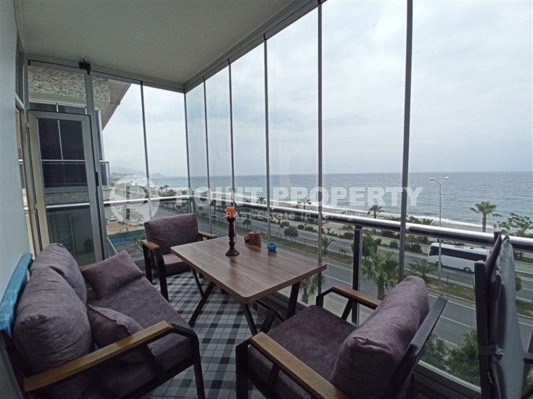 Panoramic two-level apartment on the first line from the sea in a prestigious area of Alanya - Kestel-id-5617-photo-16