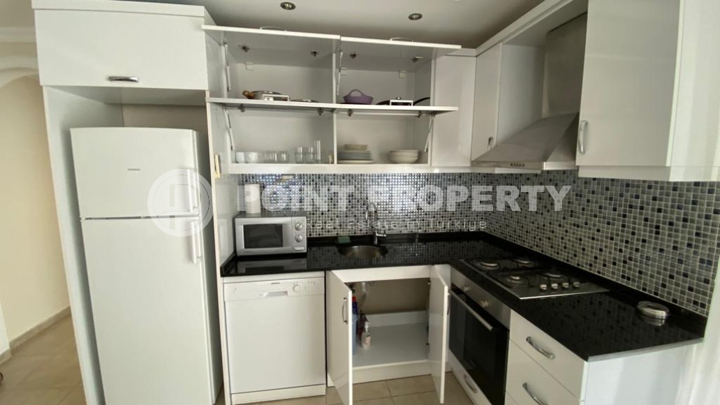 For a family vacation 2+1 in the Mahmutlar area for rent 300 m from the sea-id-5623-photo-4