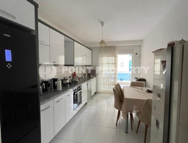 Просторные апартаменты 2+1, общей площадью 125 м2, в 600 метрах от моря, в центре района Махмутлар-id-5624-фото-2