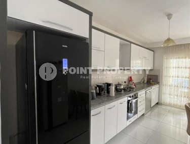 Просторные апартаменты 2+1, общей площадью 125 м2, в 600 метрах от моря, в центре района Махмутлар-id-5624-фото-3