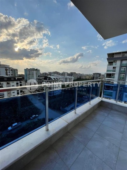 Spacious 2+1 apartment with a total area of 125 m2, 600 meters from the sea, in the center of Mahmutlar-id-5624-photo-10