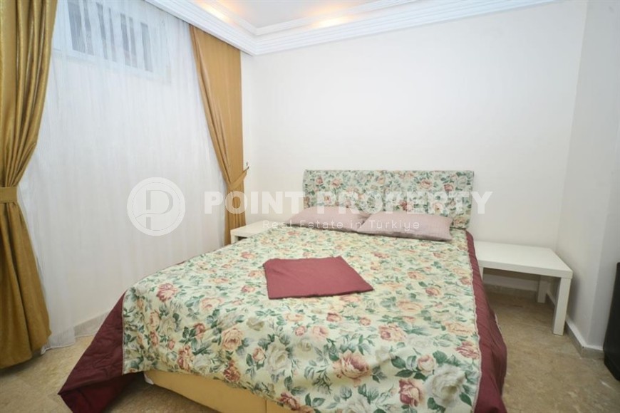 Отдельно стоящая трехэтажная вилла с бассейном и садом, в 100 метрах от моря-id-5627-фото-9