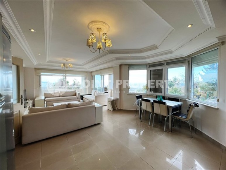 Comfortable bright duplex 3+1, with a total area of 165 m2, in the elite area of Alanya - Tepe-id-5632-photo-2