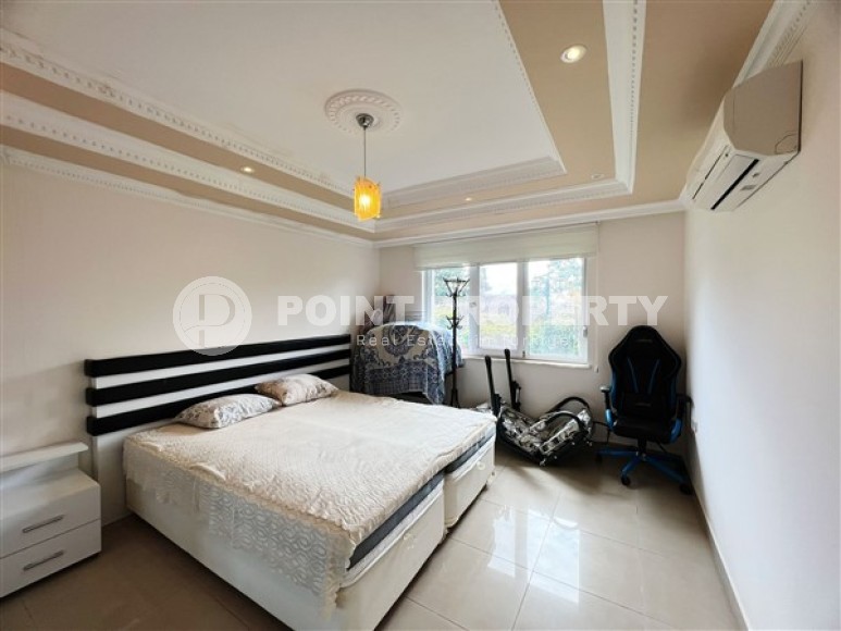 Comfortable bright duplex 3+1, with a total area of 165 m2, in the elite area of Alanya - Tepe-id-5632-photo-4
