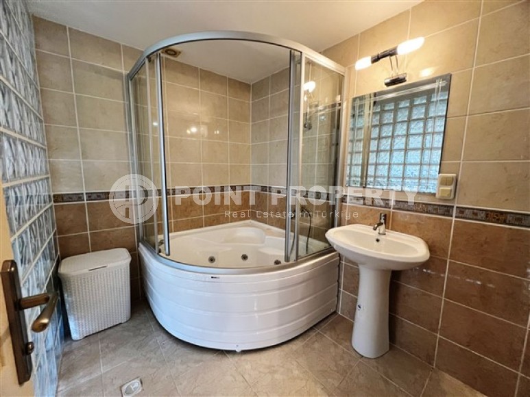 Comfortable bright duplex 3+1, with a total area of 165 m2, in the elite area of Alanya - Tepe-id-5632-photo-9