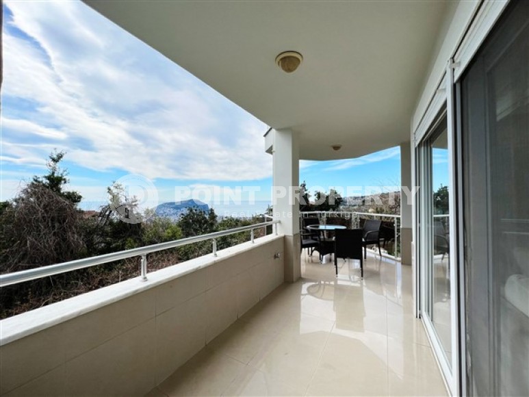 Comfortable bright duplex 3+1, with a total area of 165 m2, in the elite area of Alanya - Tepe-id-5632-photo-11