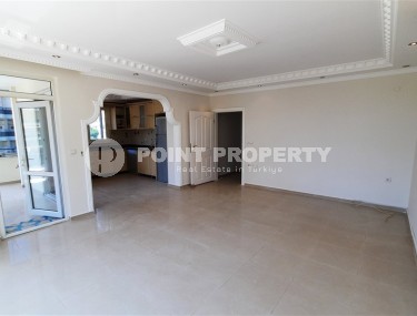 Apartments on the first line from the sea, in a modern, developed area of Alanya - Mahmutlar-id-5633-photo-2