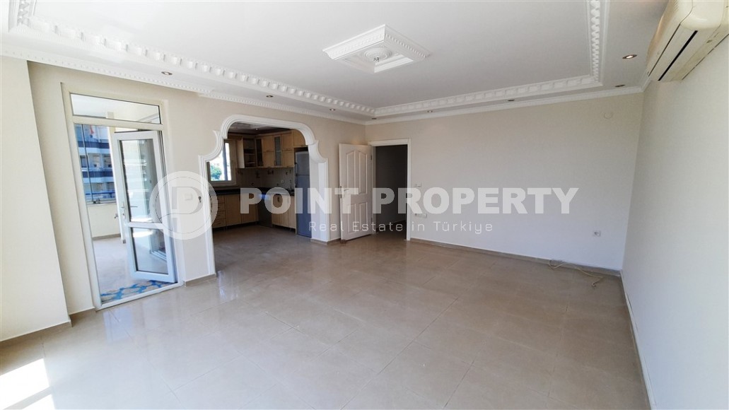 Apartments on the first line from the sea, in a modern, developed area of Alanya - Mahmutlar-id-5633-photo-2