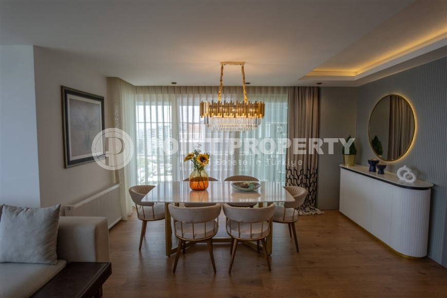 Роскошная двухуровневая квартира на самом берегу Средиземного моря, в престижном районе Анталии - Лара-id-5638-фото-3