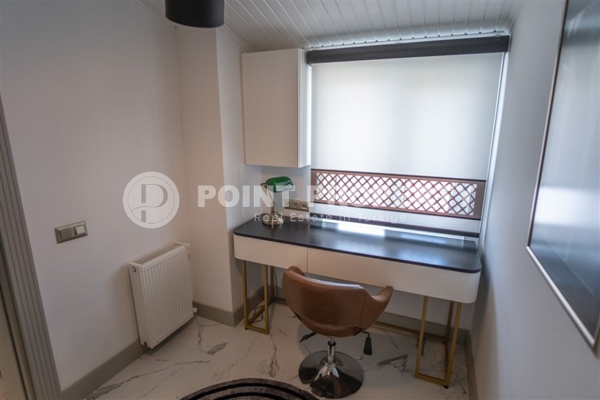 Роскошная двухуровневая квартира на самом берегу Средиземного моря, в престижном районе Анталии - Лара-id-5638-фото-14