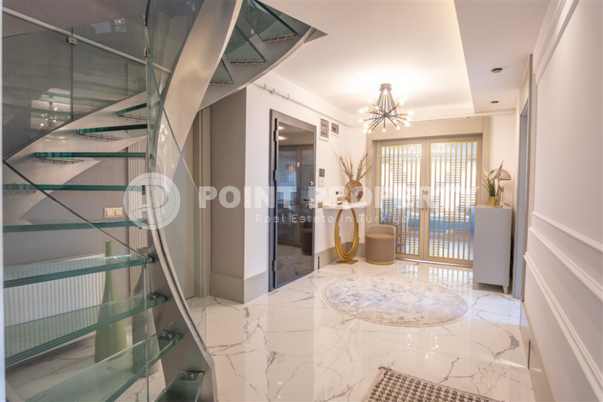 Роскошная двухуровневая квартира на самом берегу Средиземного моря, в престижном районе Анталии - Лара-id-5638-фото-15