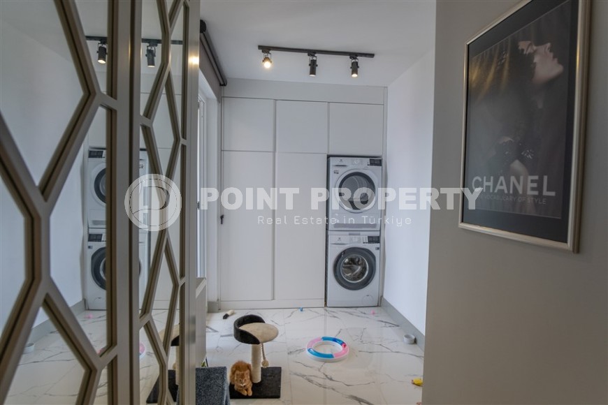 Роскошная двухуровневая квартира на самом берегу Средиземного моря, в престижном районе Анталии - Лара-id-5638-фото-18