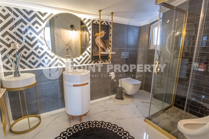 Роскошная двухуровневая квартира на самом берегу Средиземного моря, в престижном районе Анталии - Лара-id-5638-фото-19