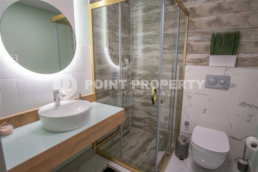 Роскошная двухуровневая квартира на самом берегу Средиземного моря, в престижном районе Анталии - Лара-id-5638-фото-21