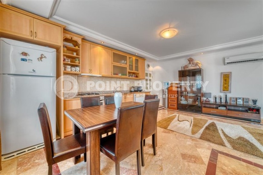 Панорамная двухуровневая квартира 3+1, общей площадью 250 м2, в центре района Тосмур-id-5640-фото-4