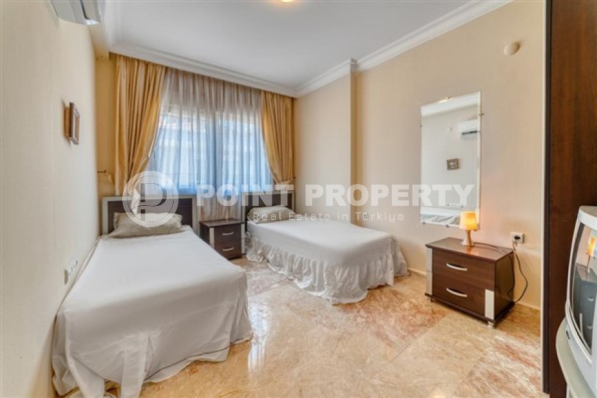 Панорамная двухуровневая квартира 3+1, общей площадью 250 м2, в центре района Тосмур-id-5640-фото-6