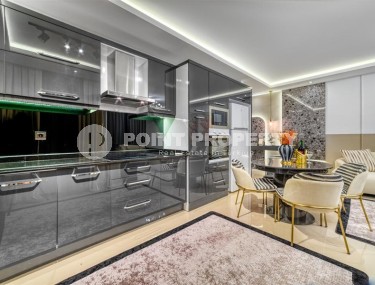 Апартаменты с роскошным дизайнерским ремонтом в центре популярного района Аланьи - Нижняя Оба-id-5644-фото-4