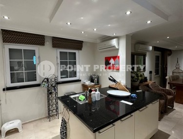 Комфортабельная трехэтажная вилла  3+1, общей площадью 180 м2, в полутора километрах от моря-id-5645-фото-2