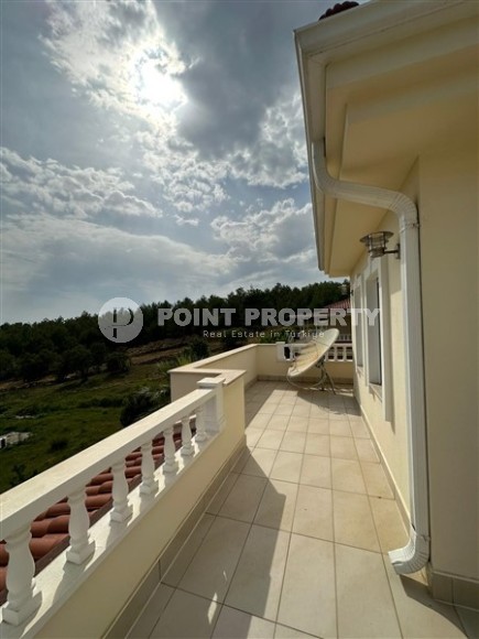 Комфортабельная трехэтажная вилла  3+1, общей площадью 180 м2, в полутора километрах от моря-id-5645-фото-16