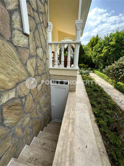 Комфортабельная трехэтажная вилла  3+1, общей площадью 180 м2, в полутора километрах от моря-id-5645-фото-20