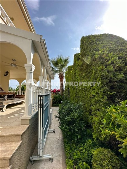 Комфортабельная трехэтажная вилла  3+1, общей площадью 180 м2, в полутора километрах от моря-id-5645-фото-21