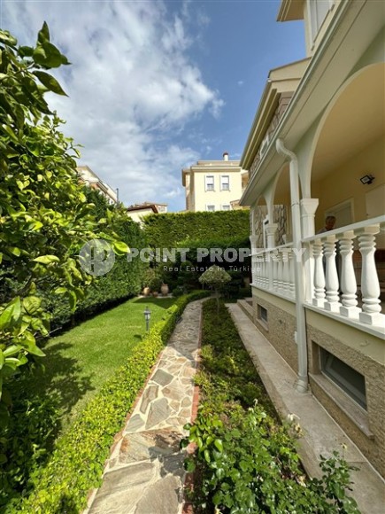 Комфортабельная трехэтажная вилла  3+1, общей площадью 180 м2, в полутора километрах от моря-id-5645-фото-22