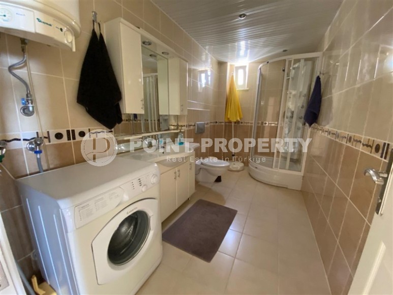 Просторная квартира с двумя спальными комнатами, в 50 метрах от моря.-id-5646-фото-6