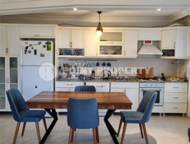 Apartment 2+1, with a total area of 110 m2, 400 meters from the sea, and in the very center of Mahmutlar-id-5652-photo-2