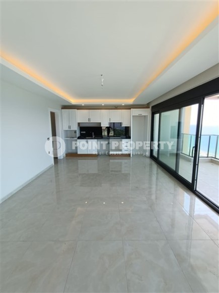 Panoramic apartment with sea views, on the 8th floor in a residence built in 2021-id-5659-photo-2