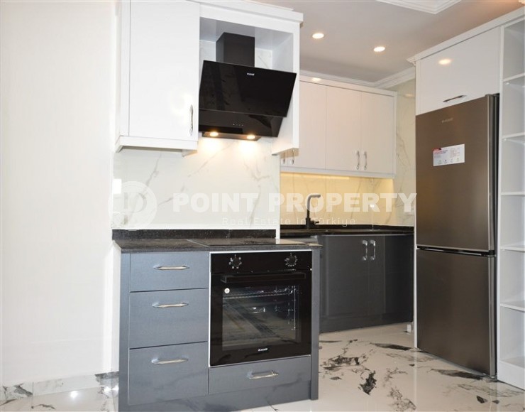 Комфортабельная квартира, с качественным ремонтом, новой мебелью и бытовой техникой, на самом берегу Средиземного моря-id-5661-фото-9