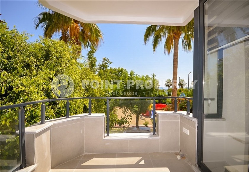 Комфортабельная квартира, с качественным ремонтом, новой мебелью и бытовой техникой, на самом берегу Средиземного моря-id-5661-фото-18