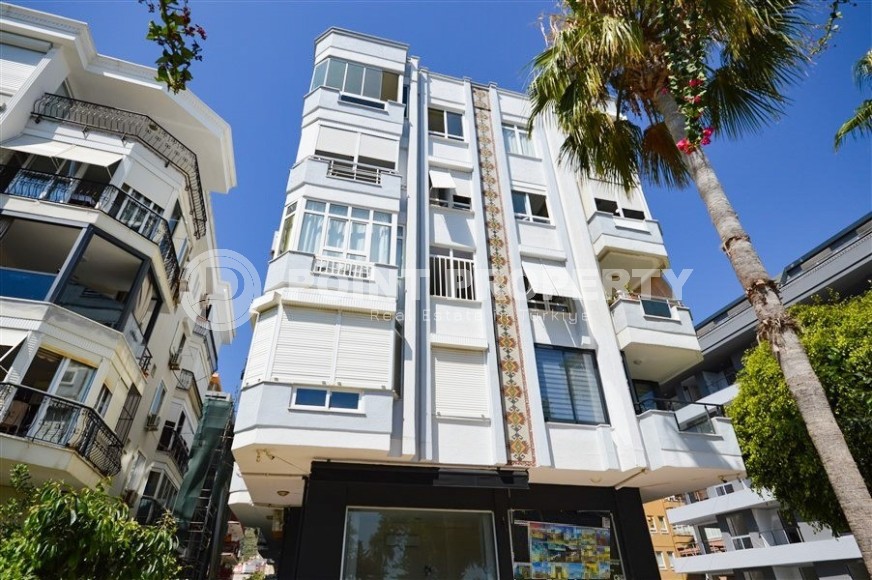 Комфортабельная квартира, с качественным ремонтом, новой мебелью и бытовой техникой, на самом берегу Средиземного моря-id-5661-фото-21