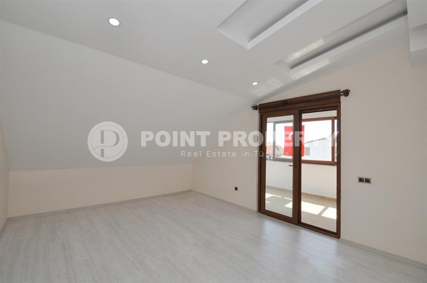 Большая двухуровневая квартира 3+1, общей площадью 190 м2, на 3-м этаже с мансардой, в резиденции 2019 года постройки-id-5664-фото-8