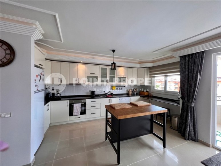 Стильная комфортабельная квартира 3+1, общей площадью 225 м2, в нескольких минутах ходьбы от моря, в центре района Оба-id-5665-фото-3