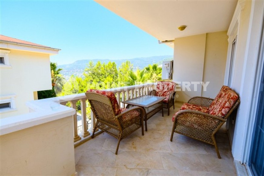 Просторная светлая квартира с современным дизайном, в трех с половиной километрах от моря, в престижном районе Аланьи - Бекташ-id-5668-фото-12