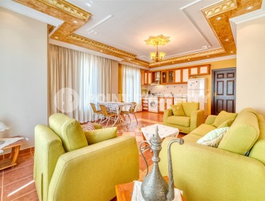 Апартаменты в классическом стиле на 4-м этаже в доме 2007 года постройки, в самом центре Аланьи-id-5669-фото-2