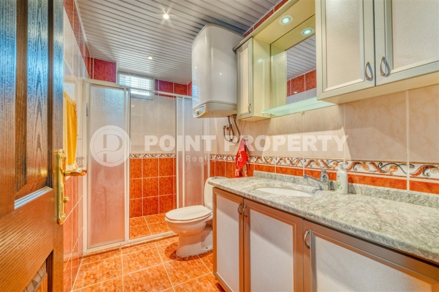 Апартаменты в классическом стиле на 4-м этаже в доме 2007 года постройки, в самом центре Аланьи-id-5669-фото-8