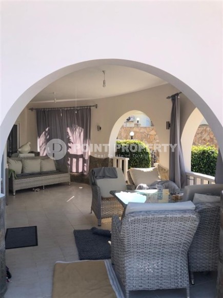 Вилла от собственника на срочной продаже со стильным скандинавским ремонтом и красивой дорогой мебелью.-id-5560-фото-5