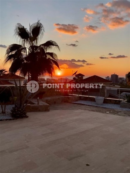 Вилла от собственника на срочной продаже со стильным скандинавским ремонтом и красивой дорогой мебелью.-id-5560-фото-18