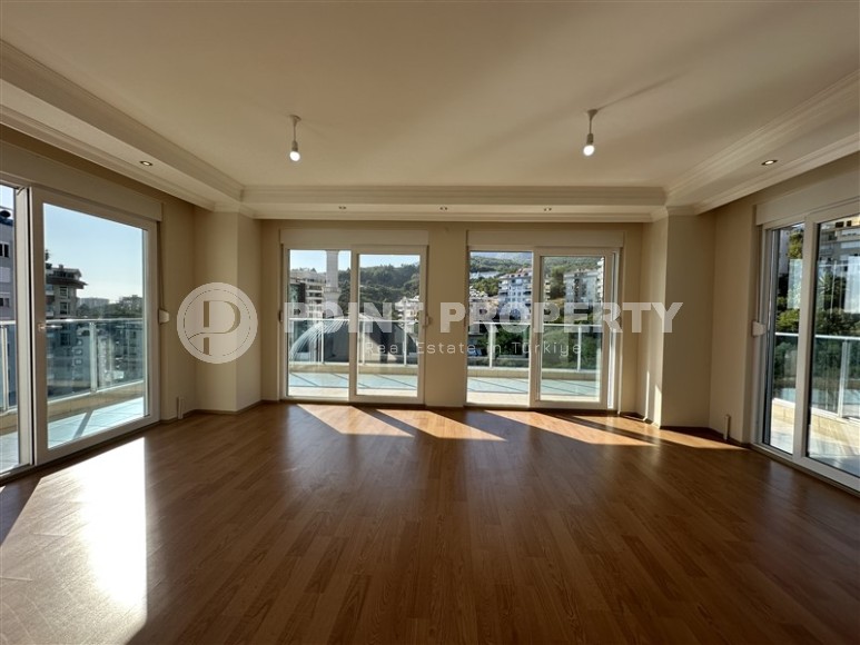 Spacious panoramic apartment on the 7th floor, in a residential complex built in 2016-id-5683-photo-2