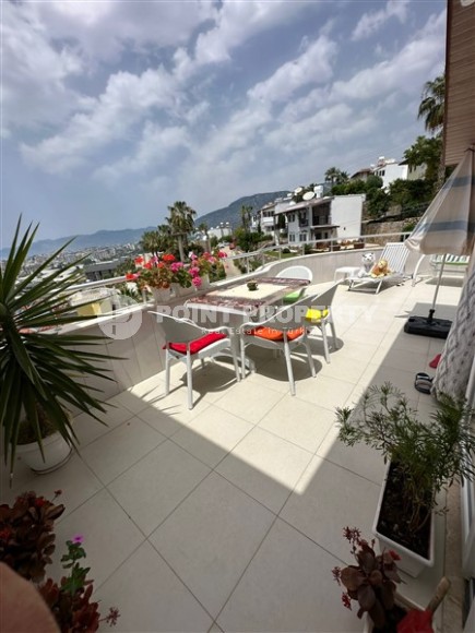 Комфортабельная уютная квартира 3+1, общей площадью 150 м2, на 3-м этаже с мансардой, в живописной районе Аланьи - Каргыджак-id-5685-фото-11