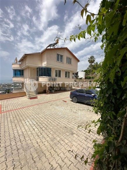 Комфортабельная уютная квартира 3+1, общей площадью 150 м2, на 3-м этаже с мансардой, в живописной районе Аланьи - Каргыджак-id-5685-фото-16