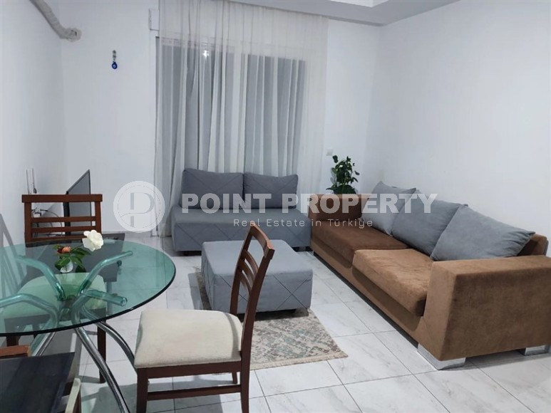 Budget furnished apartment, on the 4th floor in a residence built in 2010-id-5686-photo-2