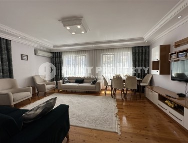 Spacious, bright apartment 3+1, with a total area of 150 m2, on the 2nd floor in a building built in 2010-id-5689-photo-1